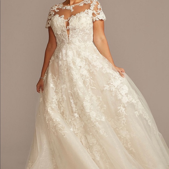 Brand new Ivory stone wedding dress - www.rajagirimanappuram.com